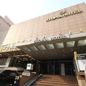 4* Hotel Utopia